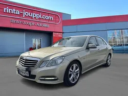 Ruskea Käytetty 2012 Mercedes E200 Business Sedan | 8 680 € (Perustarjous)