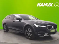 Käytetty 2017 Volvo V90 CC Pro Farmari | 33 800 € (Perustarjous)
