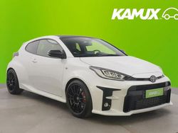 Valkoinen Käytetty 2021 Toyota Yaris Sedan | 48 880 €