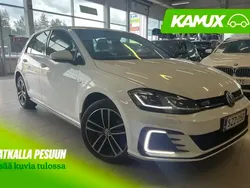 Valkoinen Käytetty 2019 VW Golf VII GTE Sedan | 14 490 € (Perustarjous)