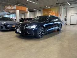 Käytetty 2021 Volvo V60 Business Edition Farmari | 31 990 € (Perustarjous)