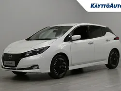 Pearl white Käytetty 2023 Nissan Leaf N-Connecta Viistoperä | 20 780 € (Hieman kallis)