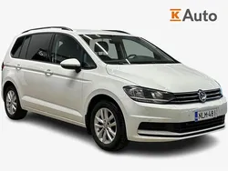 Käytetty 2019 VW Touran Comfortline Tila-auto | 22 390 € (Perustarjous)