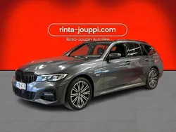 Käytetty 2022 BMW 330e M Sport Farmari | 26 690 € (Perustarjous)