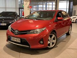 Käytetty 2013 Toyota Auris Style Viistoperä | 9 900 € (Perustarjous)