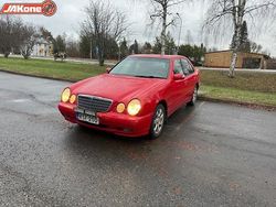 Käytetty 2001 Mercedes E200 Sedan | 1 650 €