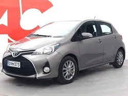 Harmaa Käytetty 2017 Toyota Yaris Multidrive S Viistoperä | 13 990 € (Perustarjous)