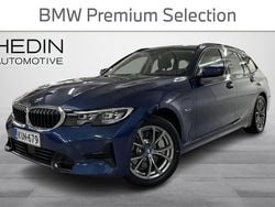 Sininen Käytetty 2021 BMW 330e Comfort Edition Farmari | 31 500 € (Perustarjous)