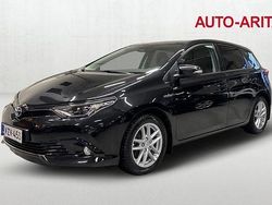 Musta Käytetty 2018 Toyota Auris Active Viistoperä | 17 770 € (Perustarjous)