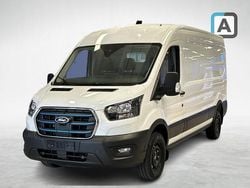Valkoinen Käytetty 2024 Ford E-Transit Trend Van | 45 900 € (Perustarjous)