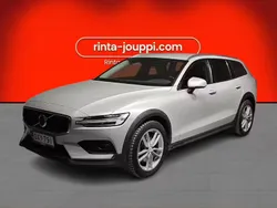 Valkoinen Käytetty 2019 Volvo V60 CC Farmari | 27 480 € (Perustarjous)