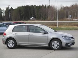 Harmaa Käytetty 2017 VW Golf VII Trendline Viistoperä | 9 400 € (Hyvä tarjous)