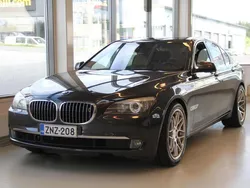 Harmaa Käytetty 2009 BMW 750 Comfort Edition Sedan | 19 990 €