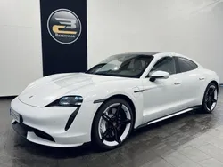 Valkoinen Käytetty 2021 Porsche Taycan Turbo Sedan | 79 700 €