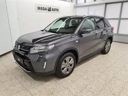 Harmaa Käytetty 2024 Suzuki Vitara GL Katumaasturi | 32 900 € (Kallis)