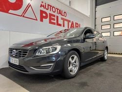 Harmaa Käytetty 2015 Volvo V60 Business Edition Farmari | 14 900 € (Perustarjous)