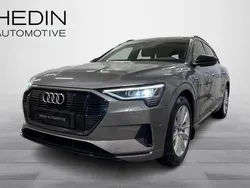 Käytetty 2020 Audi e-tron Katumaasturi | 26 800 € (Hieman kallis)