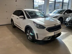 Käytetty 2018 Kia Niro EX Katumaasturi | 15 400 € (Perustarjous)