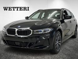 Musta Käytetty 2025 BMW 330e Farmari | 54 900 €