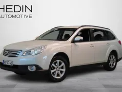 Valkoinen Käytetty 2012 Subaru Outback Katumaasturi | 10 790 €
