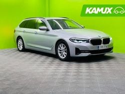 Hopea / harmaa Käytetty 2021 BMW 520 Farmari | 23 890 € (Supertarjous)