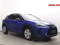 Sininen Uusi 2024 Lexus UX 300h Sport Design Packet Katumaasturi | 42 990 €