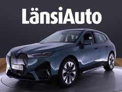 Sininen Käytetty 2025 BMW iX Sport Line Katumaasturi | 62 950 € (Kallis)