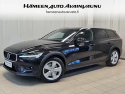 Musta Käytetty 2019 Volvo V60 CC Farmari | 27 800 € (Perustarjous)
