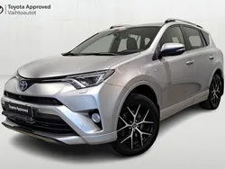 Hopea Käytetty 2017 Toyota RAV4 Hybrid Style Katumaasturi | 23 950 € (Perustarjous)