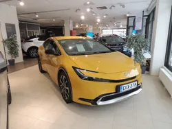 Keltainen Käytetty 2023 Toyota Prius Plug-in Hybrid Style Viistoperä | 37 990 € (Supertarjous)