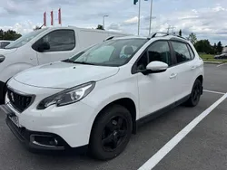 Valkoinen Käytetty 2019 Peugeot 2008 Katumaasturi | 9 900 € (Perustarjous)
