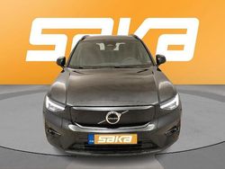 Käytetty 2023 Volvo XC40 Plus Katumaasturi | 33 890 € (Perustarjous)