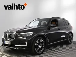 Musta Käytetty 2022 BMW X5 Comfort Edition Katumaasturi | 51 900 € (Supertarjous)
