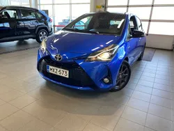 Sininen Käytetty 2019 Toyota Yaris Hybrid Sport Viistoperä | 18 900 € (Perustarjous)