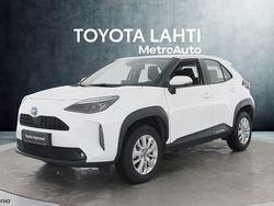 Valkoinen Käytetty 2023 Toyota Yaris Cross Active Katumaasturi | 24 890 € (Supertarjous)