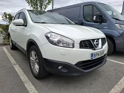 Valkoinen Käytetty 2011 Nissan Qashqai +2 Acenta Katumaasturi | 9 790 € (Perustarjous)