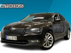 Ruskea (beige) Käytetty 2017 Skoda Superb Sedan | 16 900 € (Supertarjous)