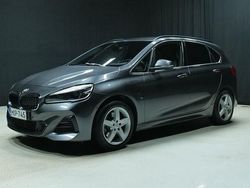 Harmaa Käytetty 2021 BMW 225 Active Tourer M Sport Tila-auto | 22 900 € (Kallis)
