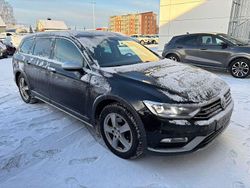Musta Käytetty 2017 VW Passat Alltrack Edition Farmari | 17 500 € (Perustarjous)
