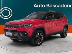 Käytetty 2024 Jeep Compass Trailhawk Katumaasturi | 33 880 € (Hieman kallis)