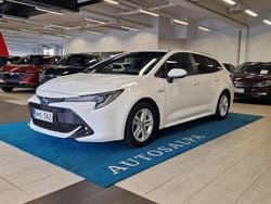 Valkoinen Käytetty 2021 Toyota Corolla Active Farmari | 25 900 € (Perustarjous)
