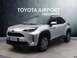 Hopea Käytetty 2024 Toyota Yaris Cross Plus Katumaasturi | 30 890 € (Perustarjous)