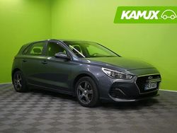 Hopea / harmaa Käytetty 2020 Hyundai i30 Sedan | 12 980 € (Perustarjous)