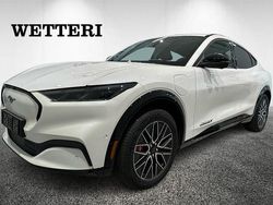 Valkoinen Käytetty 2025 Ford Mustang Mach-E Premium Katumaasturi | 54 900 €