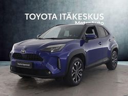 Sininen Käytetty 2024 Toyota Yaris Cross Katumaasturi | 28 890 € (Perustarjous)