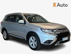 Harmaa Käytetty 2019 Mitsubishi Outlander Active Katumaasturi | 21 690 € (Perustarjous)