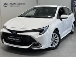 Valkoinen Käytetty 2024 Toyota Corolla Edition Farmari | 30 770 € (Perustarjous)