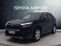 Met. sininen Käytetty 2022 Toyota RAV4 Edition Katumaasturi | 38 690 € (Hieman kallis)