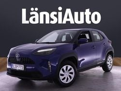 Käytetty 2024 Toyota Yaris Cross Active Katumaasturi | 24 590 € (Supertarjous)
