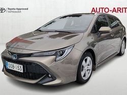 Ruskea (beige) Käytetty 2020 Toyota Corolla Active Farmari | 24 600 € (Perustarjous)